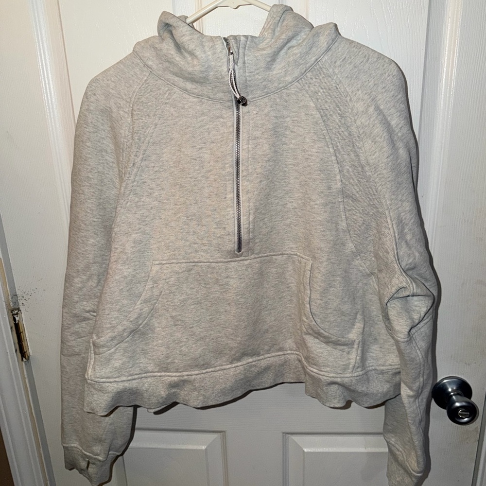 Women's Lululemon Gray Half-Zip cropped Scuba